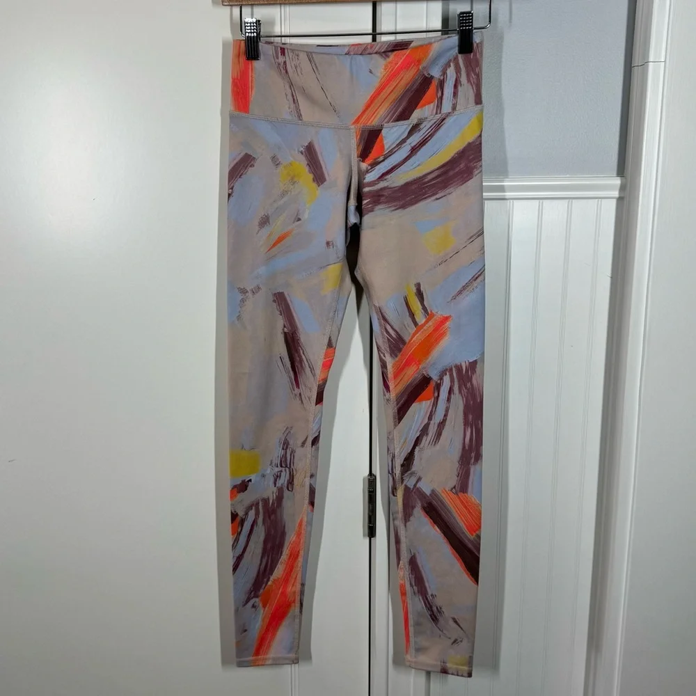 Alo Yoga Airbrush Leggings in Modernist Multi size xxs activewear athleisure gym